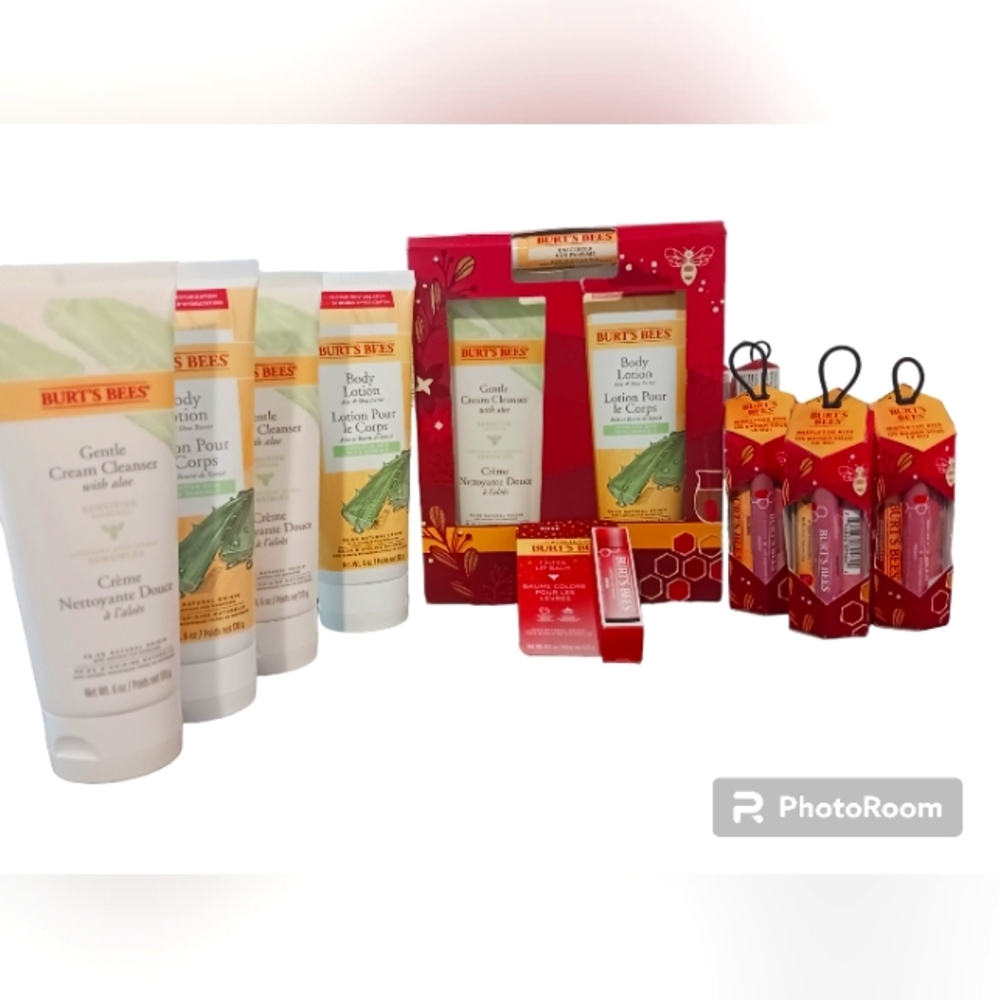 BURT'S BEES Body & Lip Hydration Station and Assorted Lip Balms💄🧴